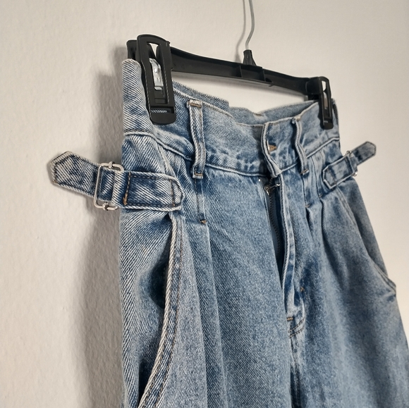 Acid Wash Straight Leg Jean - Picture 11 of 12